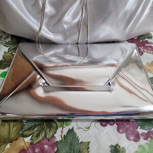 A1357-NWOT ALDO Silver Reflective Party Envelope / Shoulder bag
